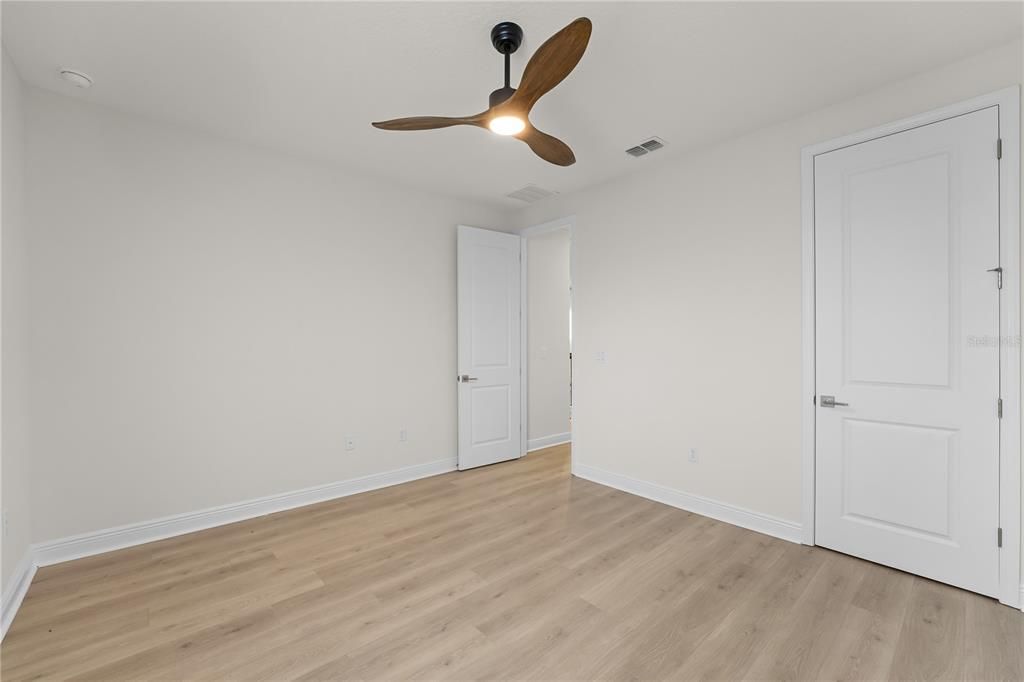 На продажу: $900,000 (5 спален, 4 ванн, 2856 Квадратных фут)