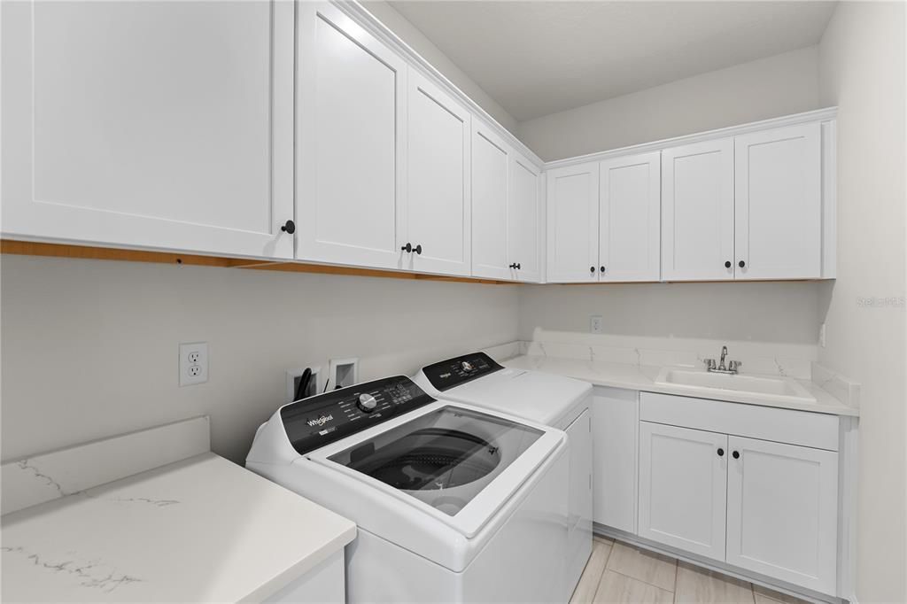 На продажу: $900,000 (5 спален, 4 ванн, 2856 Квадратных фут)