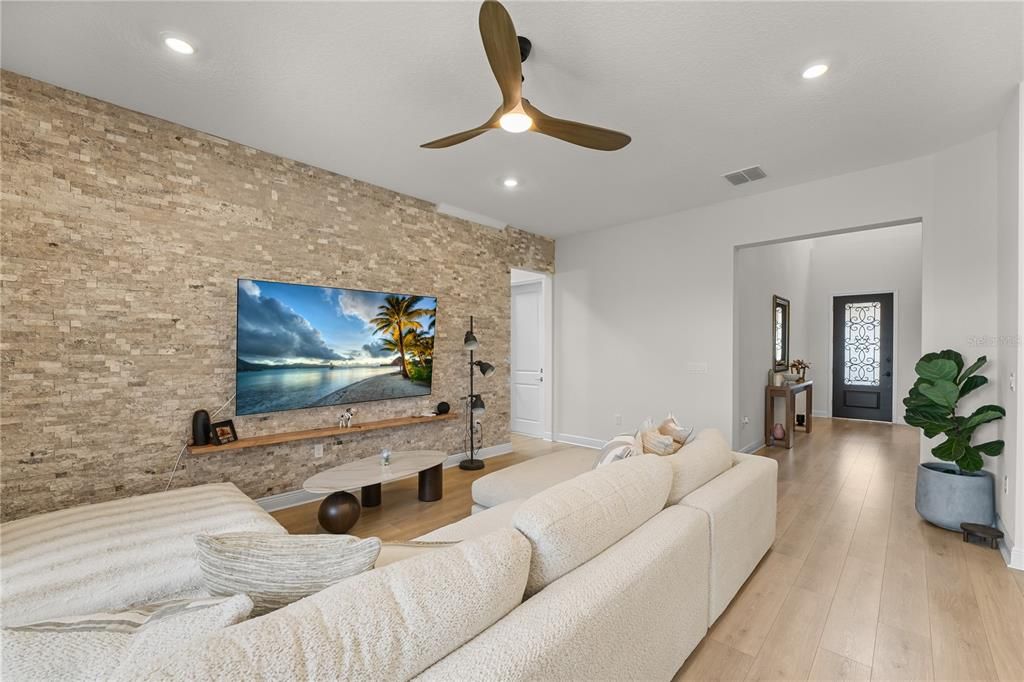 На продажу: $900,000 (5 спален, 4 ванн, 2856 Квадратных фут)