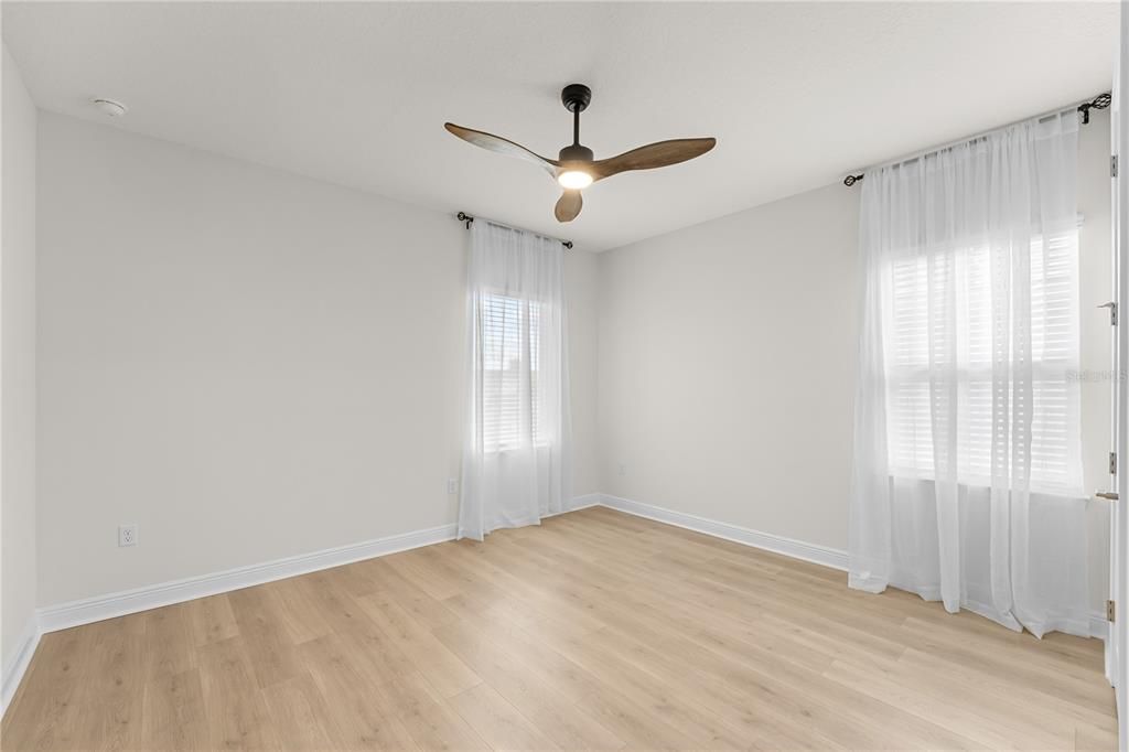 На продажу: $900,000 (5 спален, 4 ванн, 2856 Квадратных фут)