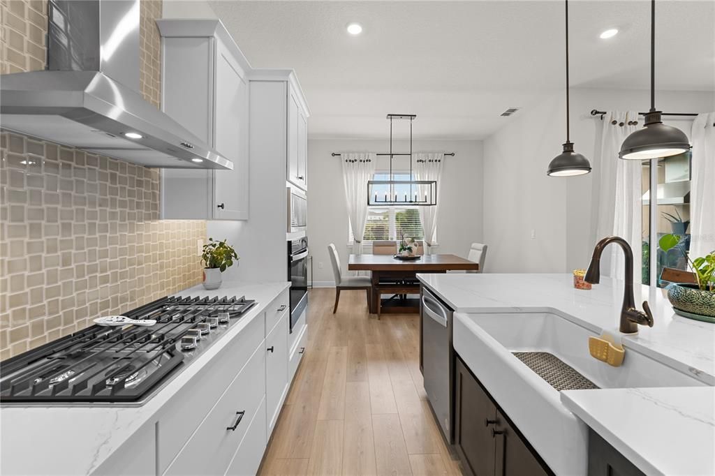 На продажу: $900,000 (5 спален, 4 ванн, 2856 Квадратных фут)