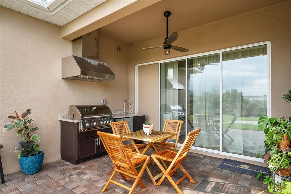 На продажу: $900,000 (5 спален, 4 ванн, 2856 Квадратных фут)