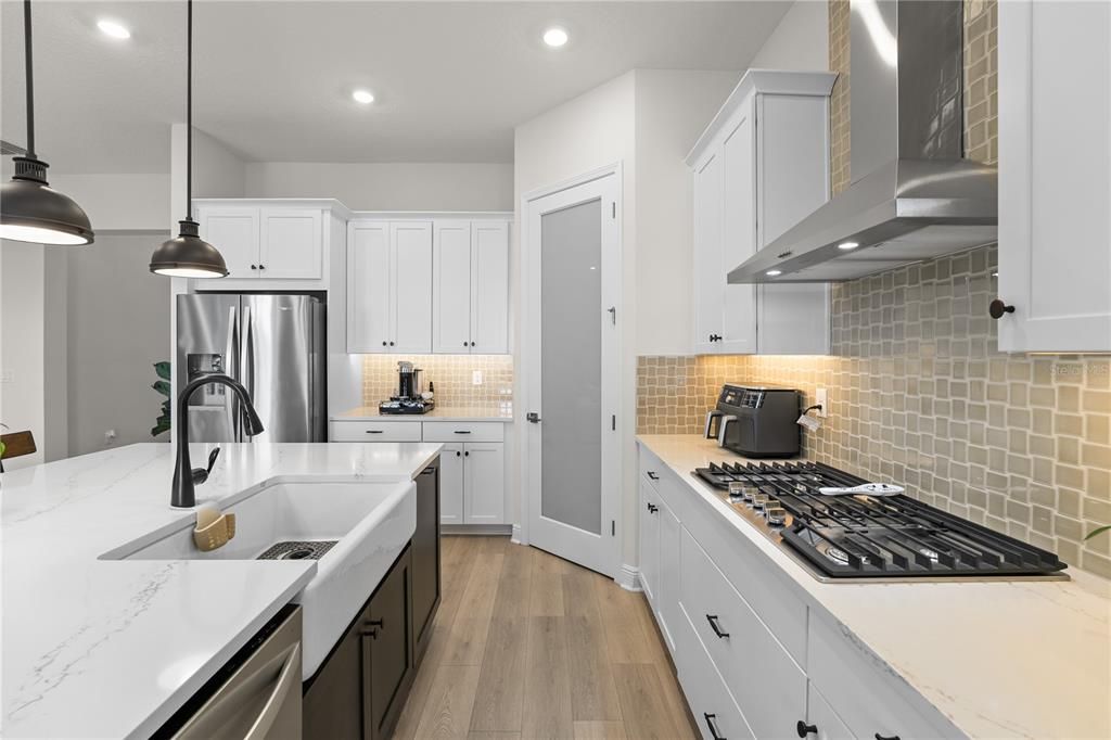 На продажу: $900,000 (5 спален, 4 ванн, 2856 Квадратных фут)