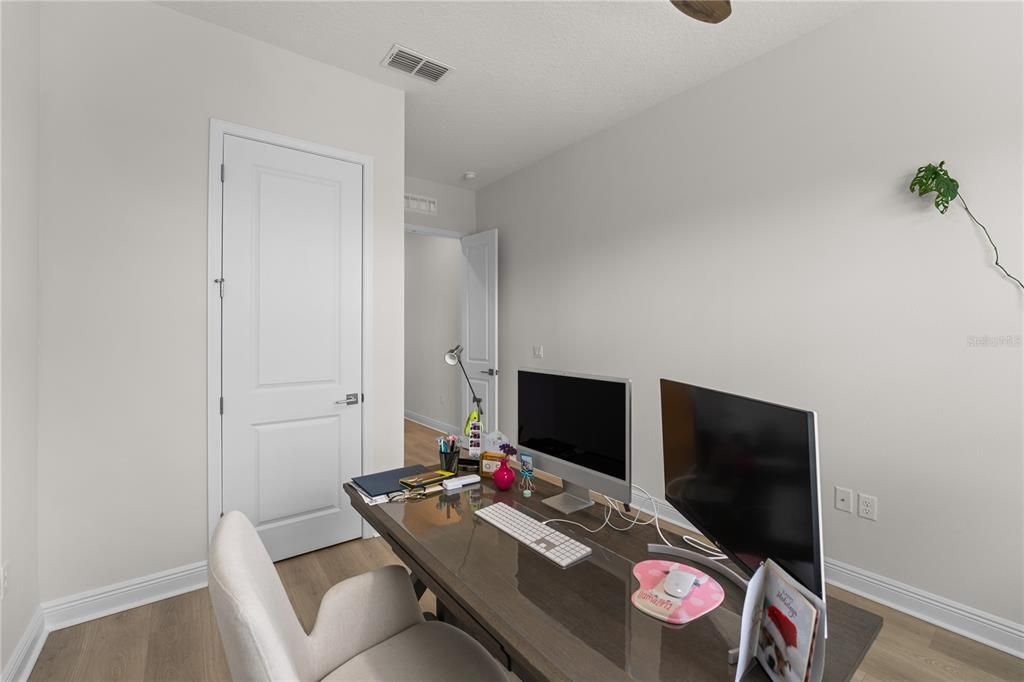 На продажу: $900,000 (5 спален, 4 ванн, 2856 Квадратных фут)