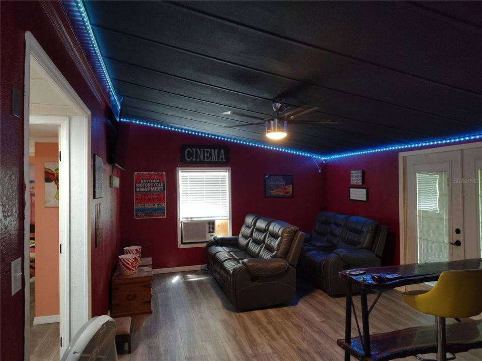 На продажу: $140,000 (3 спален, 2 ванн, 1568 Квадратных фут)