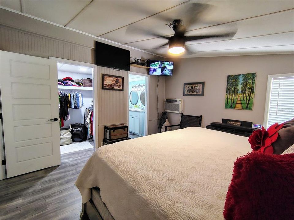 На продажу: $140,000 (3 спален, 2 ванн, 1568 Квадратных фут)