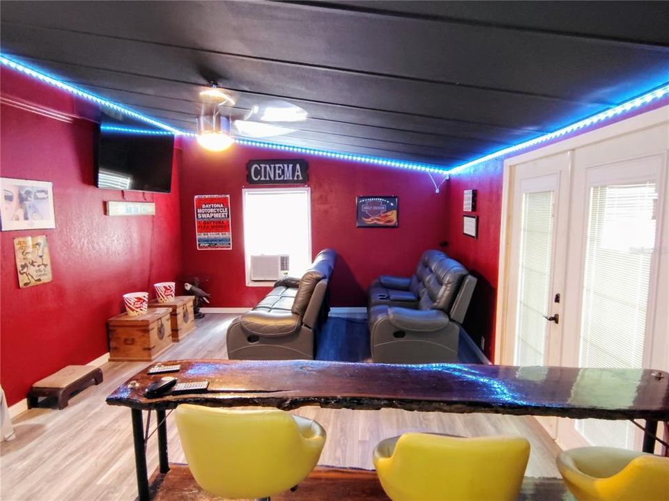 На продажу: $140,000 (3 спален, 2 ванн, 1568 Квадратных фут)