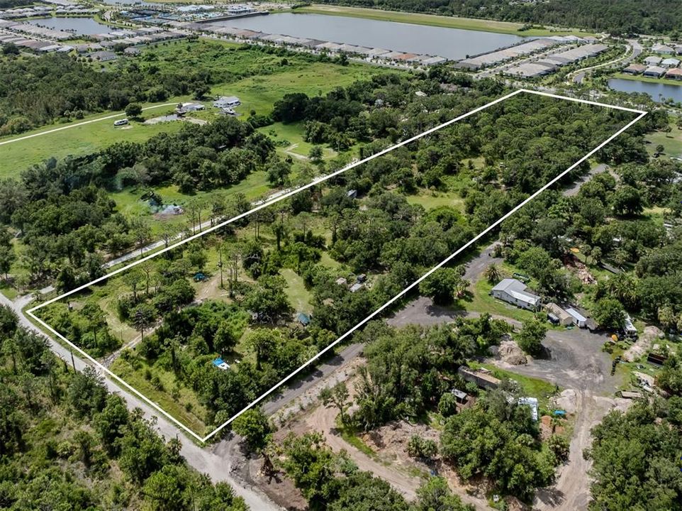 待售: $850,000 (9.50 acres)