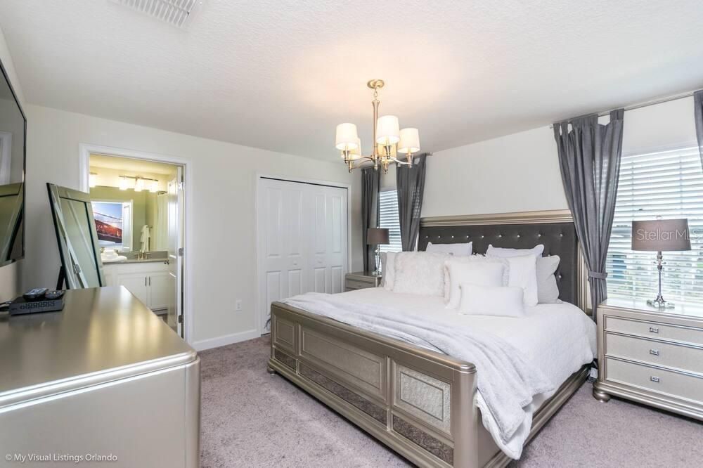 For Sale: $499,900 (4 beds, 3 baths, 1902 Square Feet)