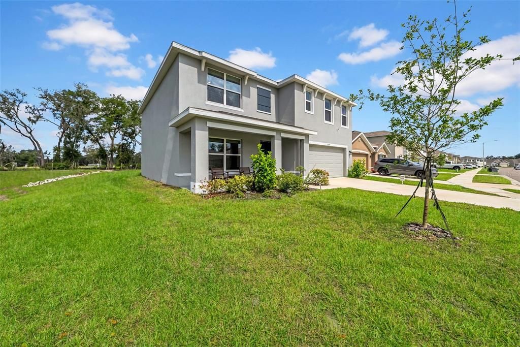 For Rent: $3,100 (5 beds, 3 baths, 2605 Square Feet)