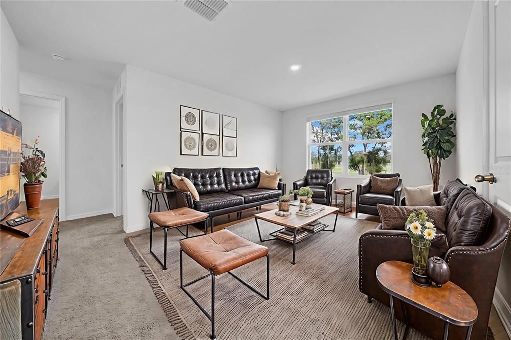 For Rent: $3,100 (5 beds, 3 baths, 2605 Square Feet)