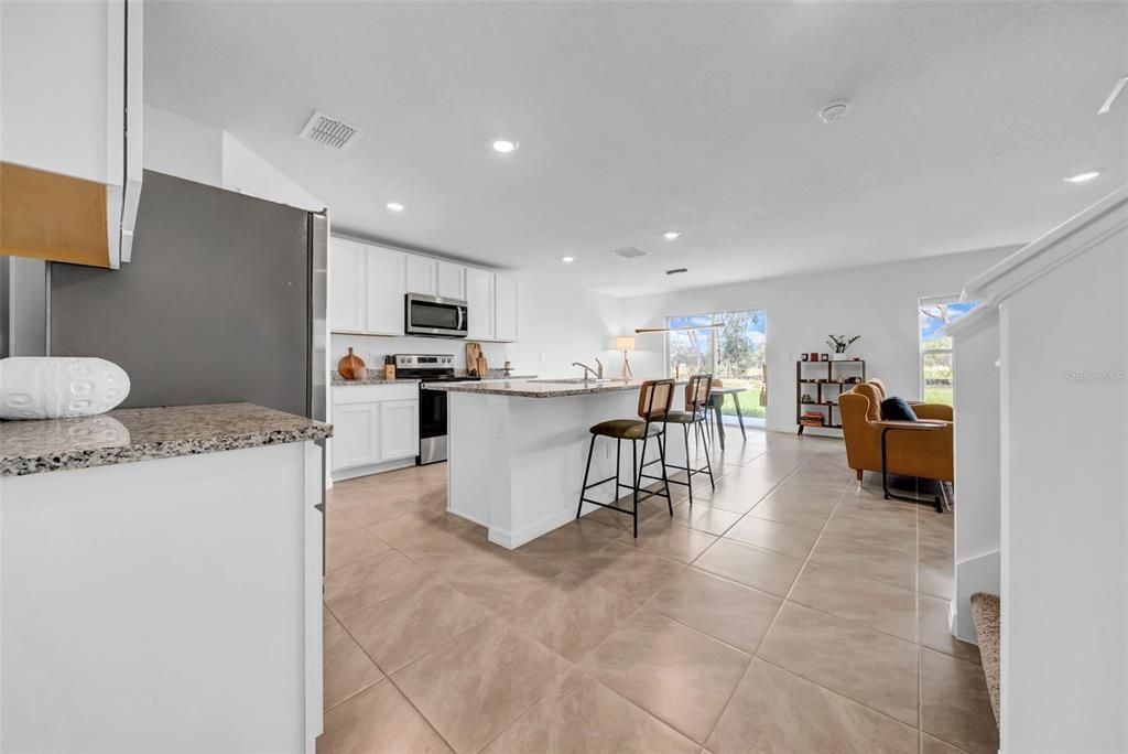 For Rent: $3,100 (5 beds, 3 baths, 2605 Square Feet)