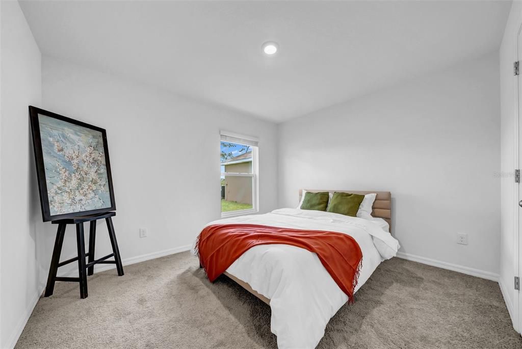 For Rent: $3,100 (5 beds, 3 baths, 2605 Square Feet)