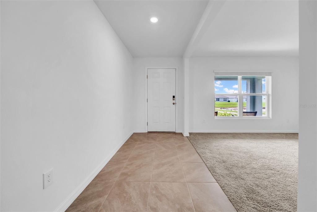 For Rent: $3,100 (5 beds, 3 baths, 2605 Square Feet)