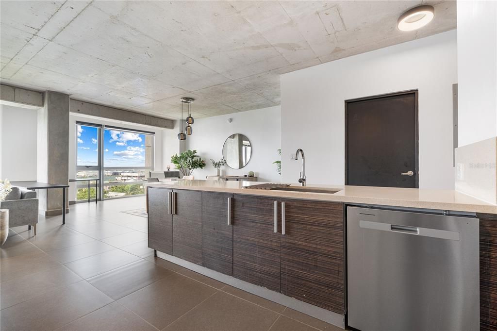 En Venta: $740,000 (1 camas, 2 baños, 1105 Pies cuadrados)