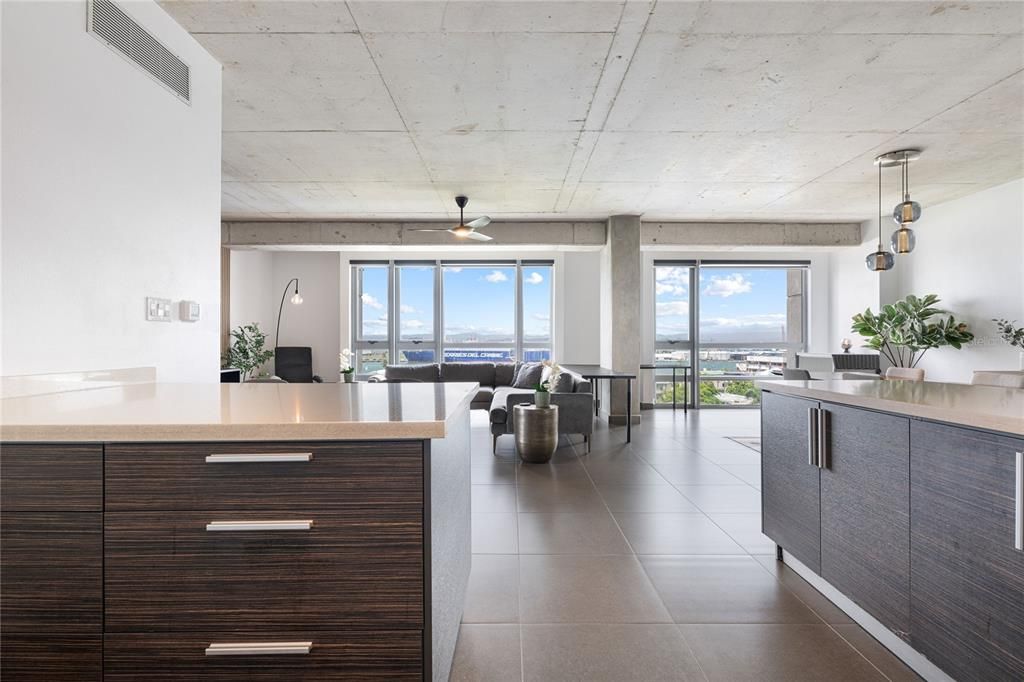 En Venta: $740,000 (1 camas, 2 baños, 1105 Pies cuadrados)