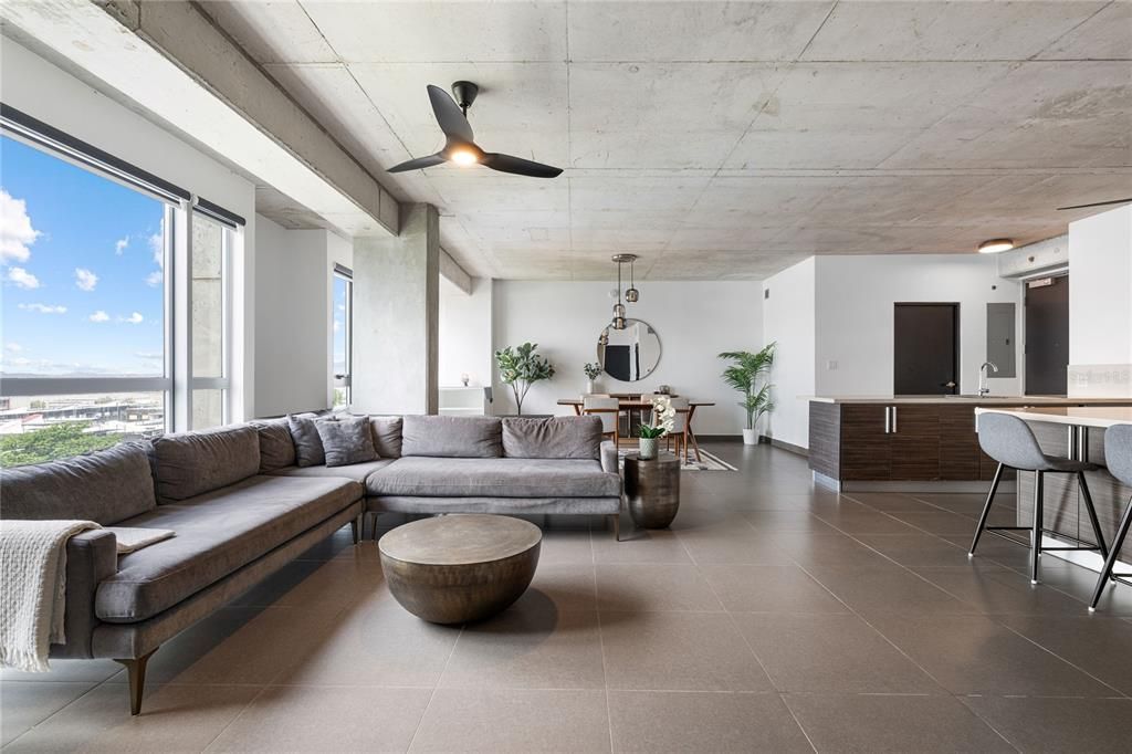 En Venta: $740,000 (1 camas, 2 baños, 1105 Pies cuadrados)