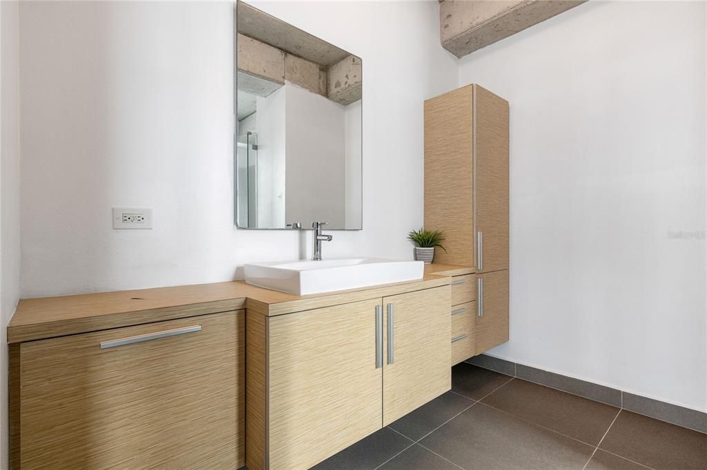 En Venta: $740,000 (1 camas, 2 baños, 1105 Pies cuadrados)