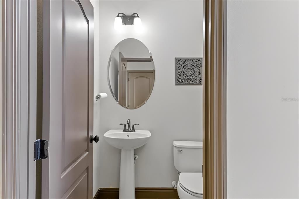 For Sale: $1,824,888 (5 beds, 4 baths, 4716 Square Feet)