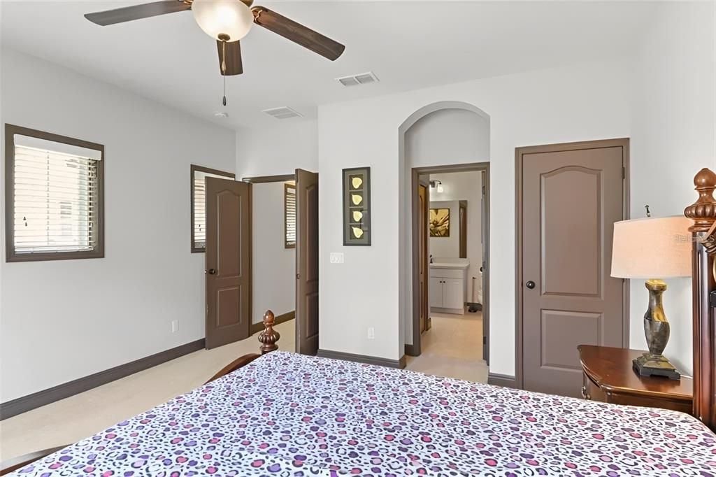 For Sale: $1,824,888 (5 beds, 4 baths, 4716 Square Feet)