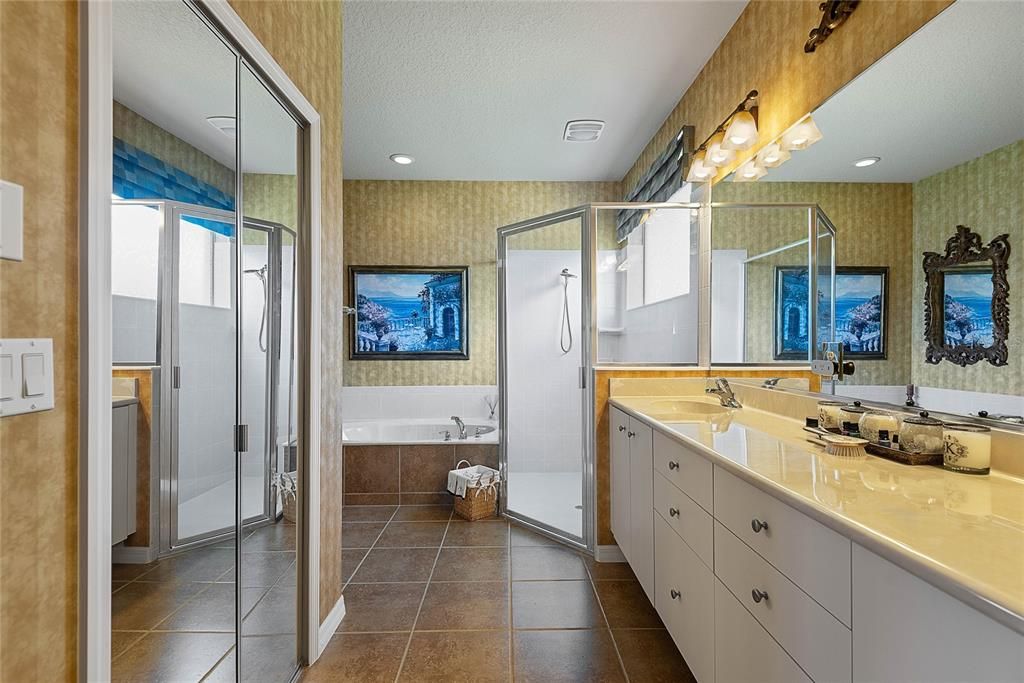 Active With Contract: $489,900 (3 beds, 2 baths, 1678 Square Feet)