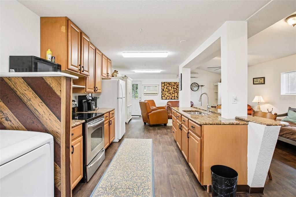 待售: $1,175,000 (3 贝兹, 2 浴室, 2636 平方英尺)