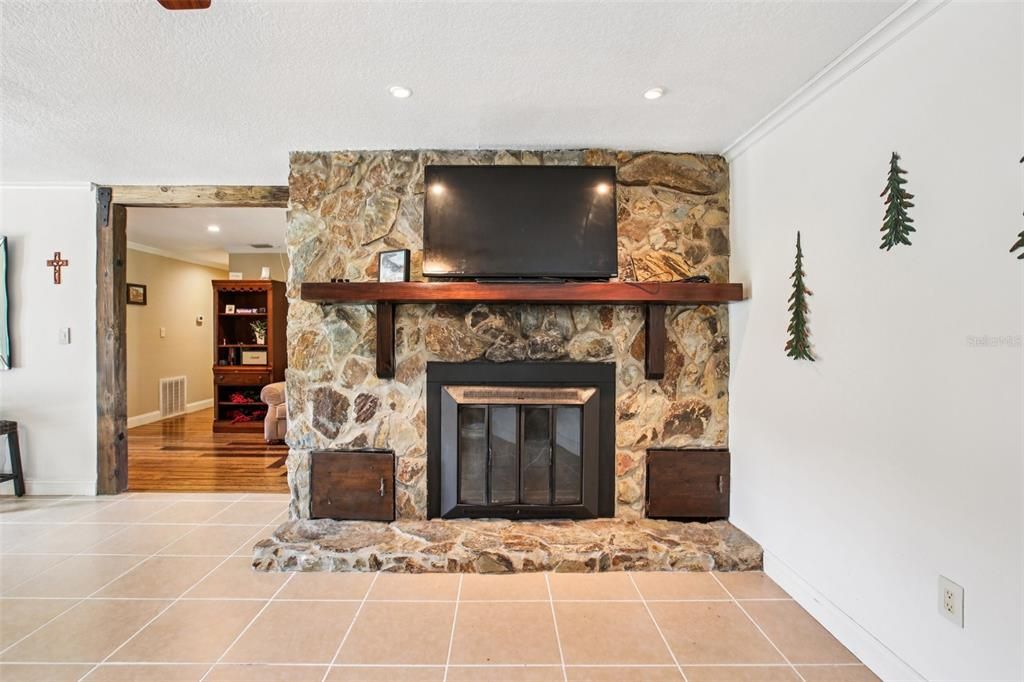 待售: $1,175,000 (3 贝兹, 2 浴室, 2636 平方英尺)