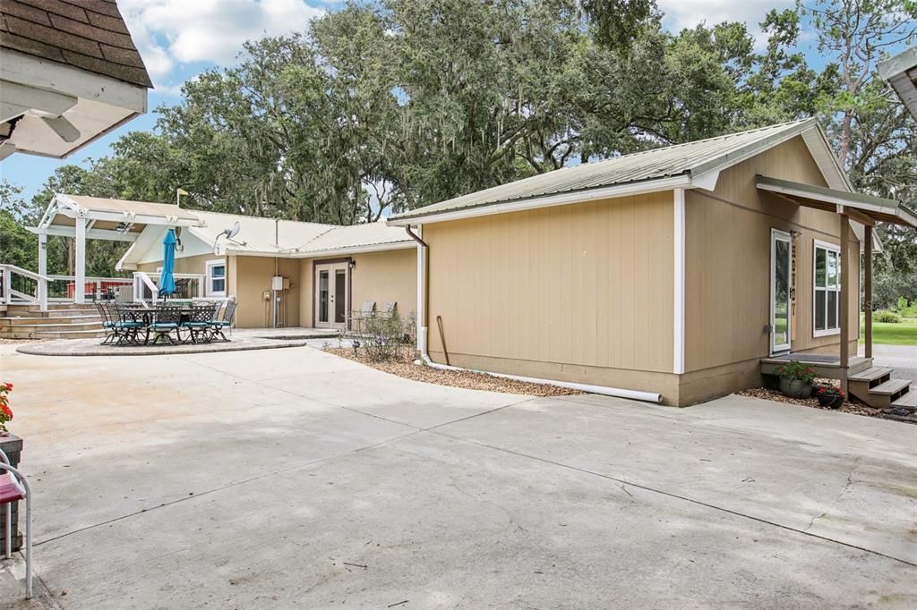 待售: $1,175,000 (3 贝兹, 2 浴室, 2636 平方英尺)