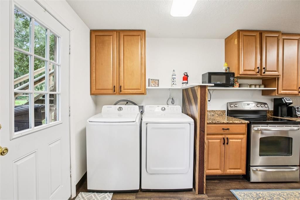 待售: $1,175,000 (3 贝兹, 2 浴室, 2636 平方英尺)