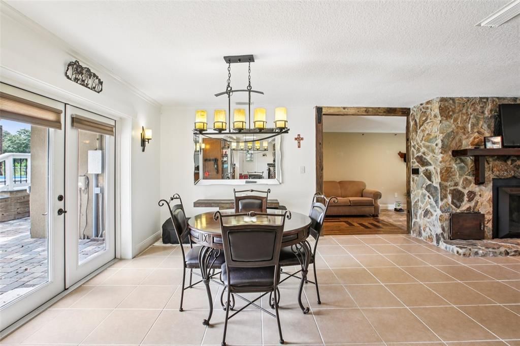 待售: $1,175,000 (3 贝兹, 2 浴室, 2636 平方英尺)