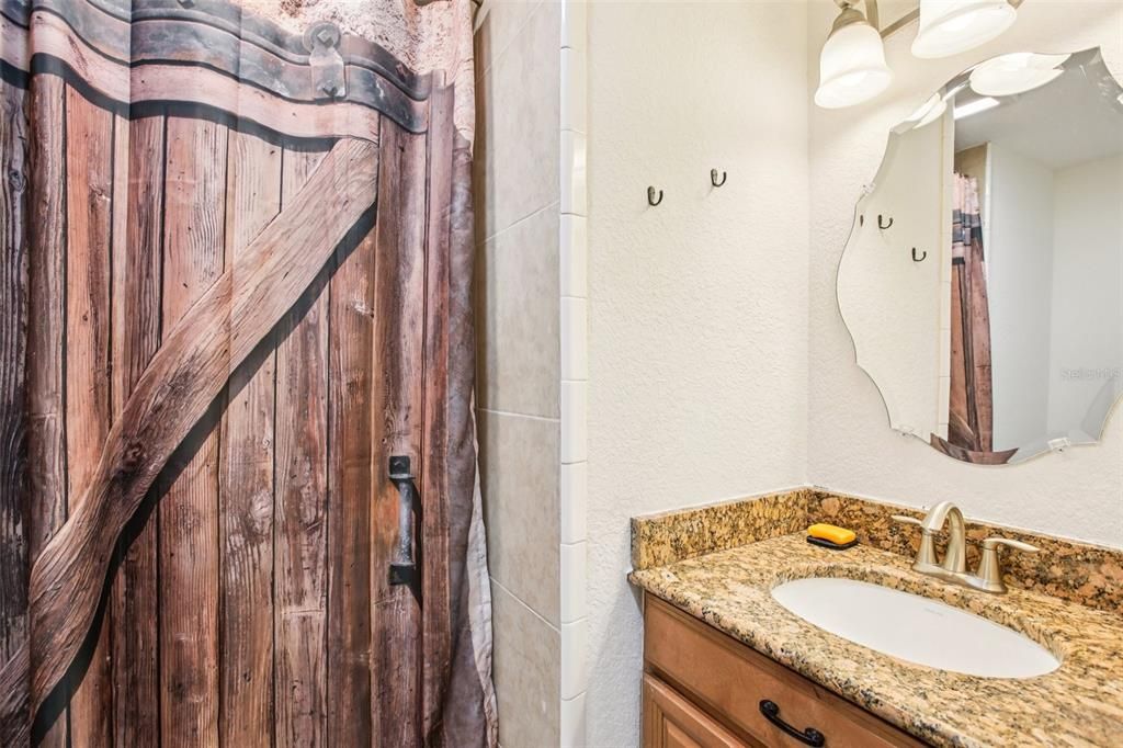 待售: $1,175,000 (3 贝兹, 2 浴室, 2636 平方英尺)