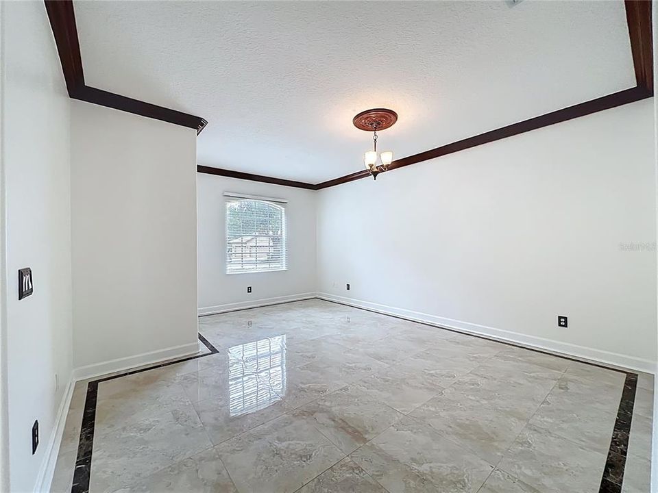 For Sale: $850,000 (5 beds, 3 baths, 3742 Square Feet)