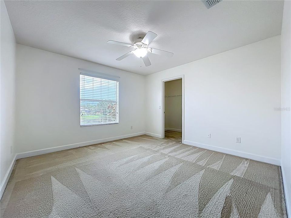 For Sale: $850,000 (5 beds, 3 baths, 3742 Square Feet)