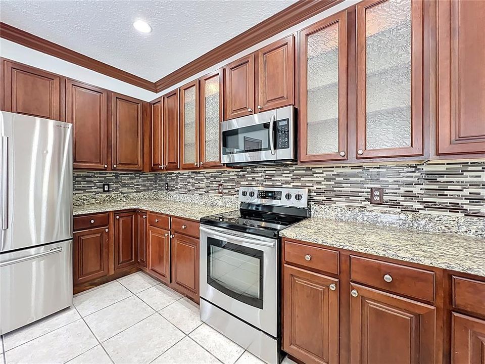 For Sale: $850,000 (5 beds, 3 baths, 3742 Square Feet)