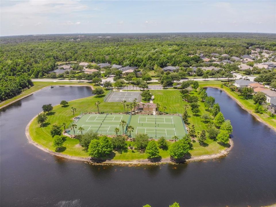 For Sale: $850,000 (5 beds, 3 baths, 3742 Square Feet)