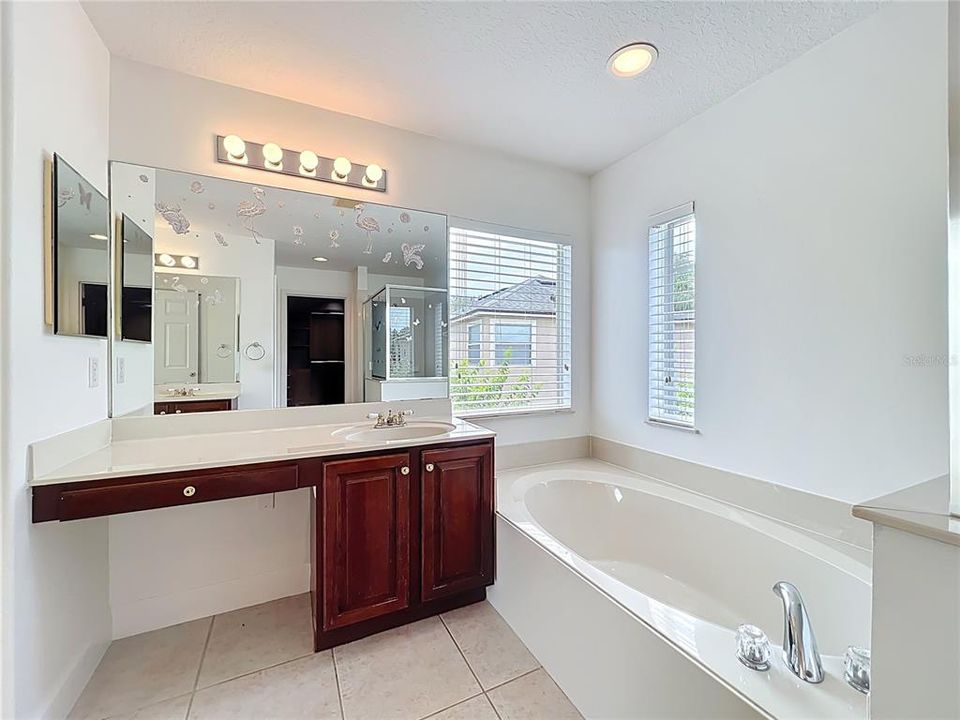 For Sale: $850,000 (5 beds, 3 baths, 3742 Square Feet)