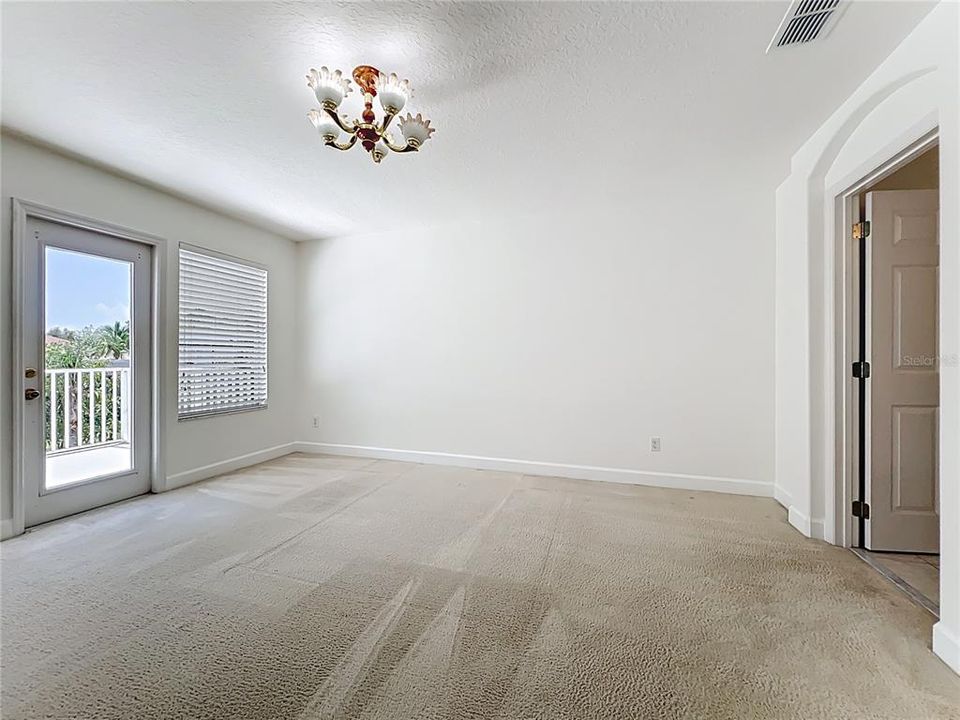 For Sale: $850,000 (5 beds, 3 baths, 3742 Square Feet)