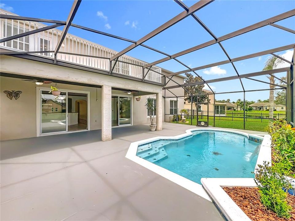 For Sale: $850,000 (5 beds, 3 baths, 3742 Square Feet)