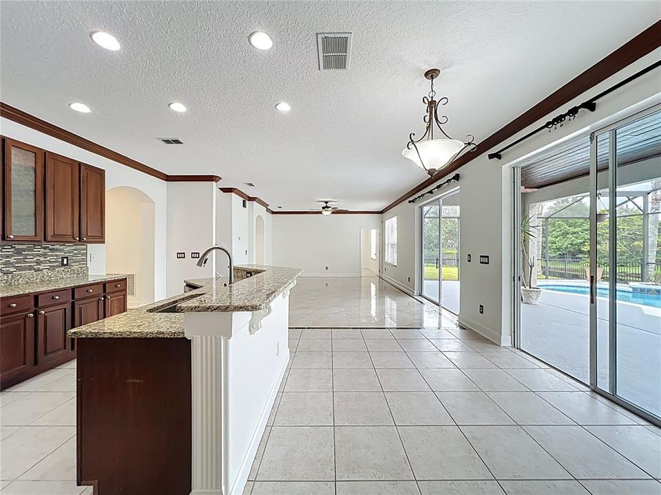 For Sale: $850,000 (5 beds, 3 baths, 3742 Square Feet)