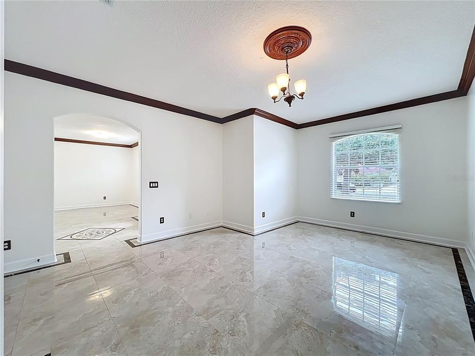 For Sale: $850,000 (5 beds, 3 baths, 3742 Square Feet)