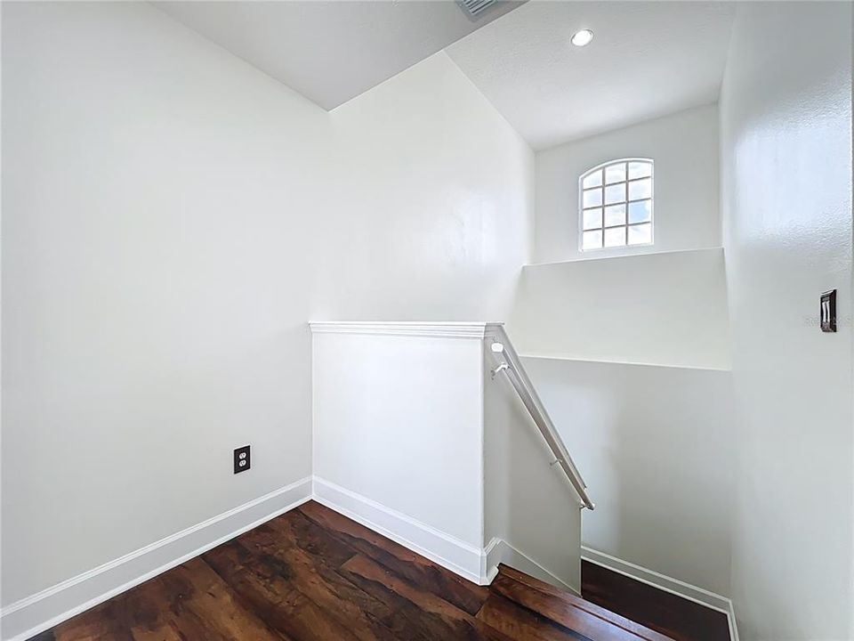 For Sale: $850,000 (5 beds, 3 baths, 3742 Square Feet)