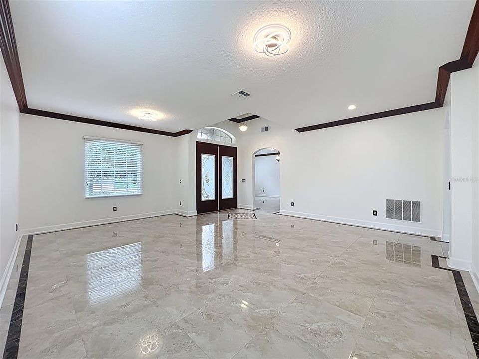 For Sale: $850,000 (5 beds, 3 baths, 3742 Square Feet)