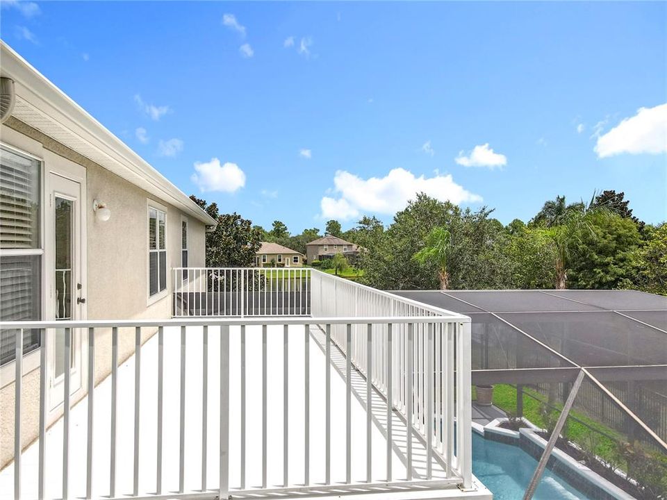 For Sale: $850,000 (5 beds, 3 baths, 3742 Square Feet)