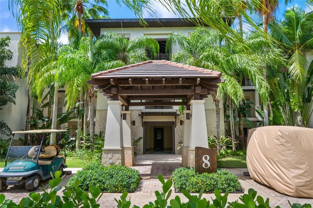 Недавно продано: $2,195,000 (2 спален, 3 ванн, 1829 Квадратных фут)