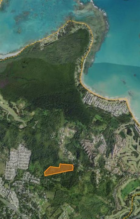 На продажу: $899,999 (24.28 acres)