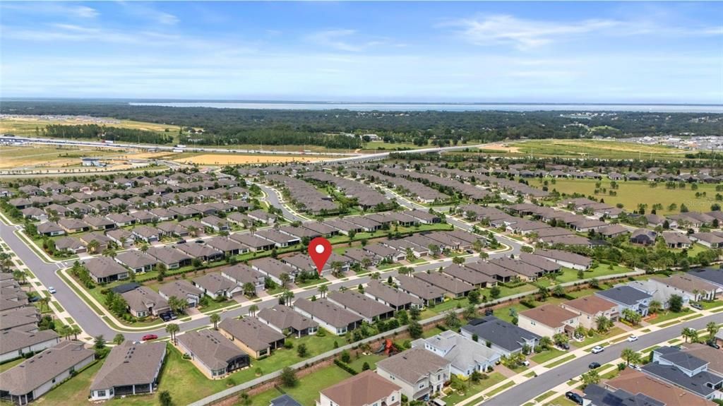 Под контрактом: $630,000 (3 спален, 3 ванн, 2449 Квадратных фут)