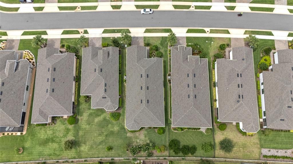 Под контрактом: $630,000 (3 спален, 3 ванн, 2449 Квадратных фут)