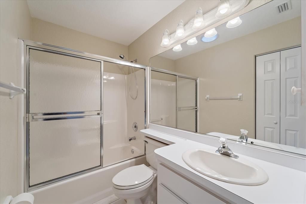 Active With Contract: $280,000 (2 beds, 2 baths, 1660 Square Feet)