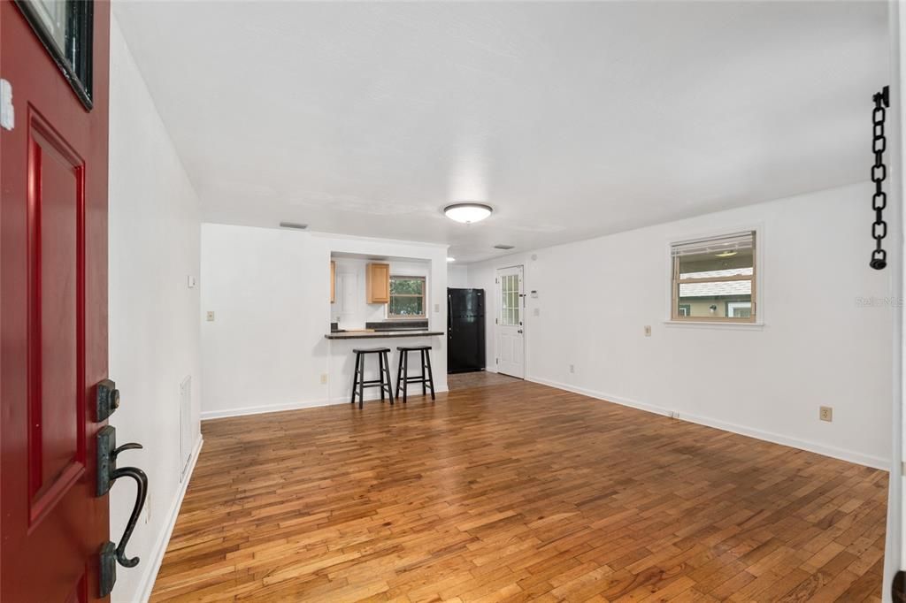 En Venta: $168,500 (2 camas, 1 baños, 816 Pies cuadrados)