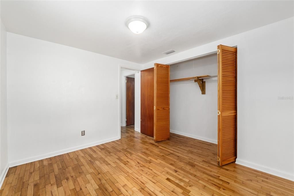 En Venta: $168,500 (2 camas, 1 baños, 816 Pies cuadrados)